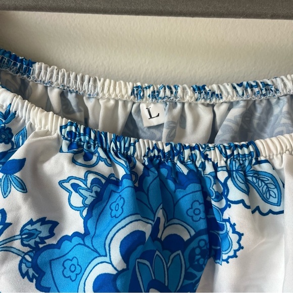 SHEIN Blue White Floral Off Shoulder Maxi Dress Size L Boho Tiered Ruffle Hem - Picture 4 of 11